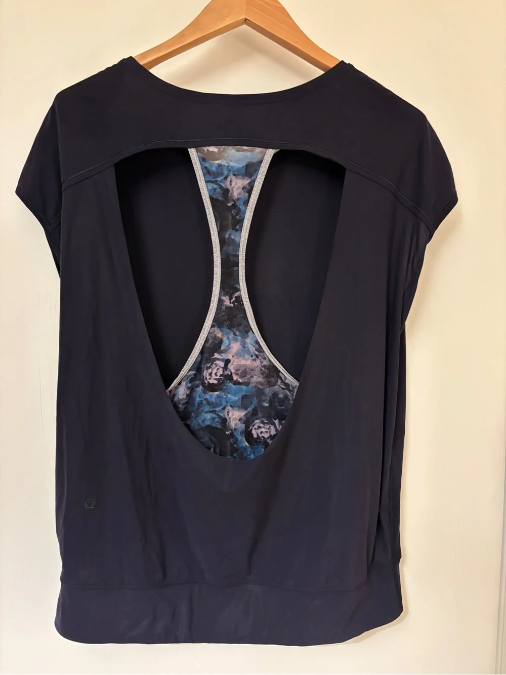 lululemon Racerback Tee Size 6 If You’re Lucky Short Sleeve Mesh Floral Athletic